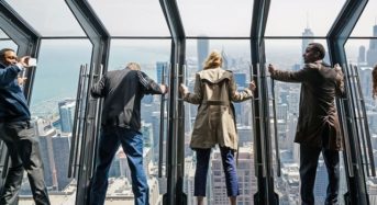 Ngắm thành phố Chicago ở độ cao trên 300 mét