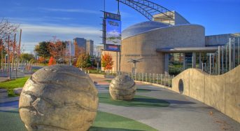 Chuyến “du hành” vũ trụ kỳ thú tại thành phố Toronto