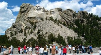 Khám phá núi Rushmore – “kho báu quốc gia” nước Mỹ