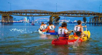 Trải nghiệm cực kỳ thú vị khi chèo thuyền Kayak trên sông Hàn